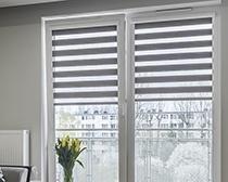 Montaż rolet na oknie